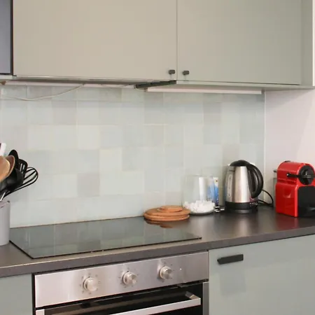 One-bedroom For 4 Guests In 9 Paris
