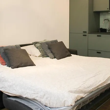 One-bedroom For 4 Guests In 9 Paris